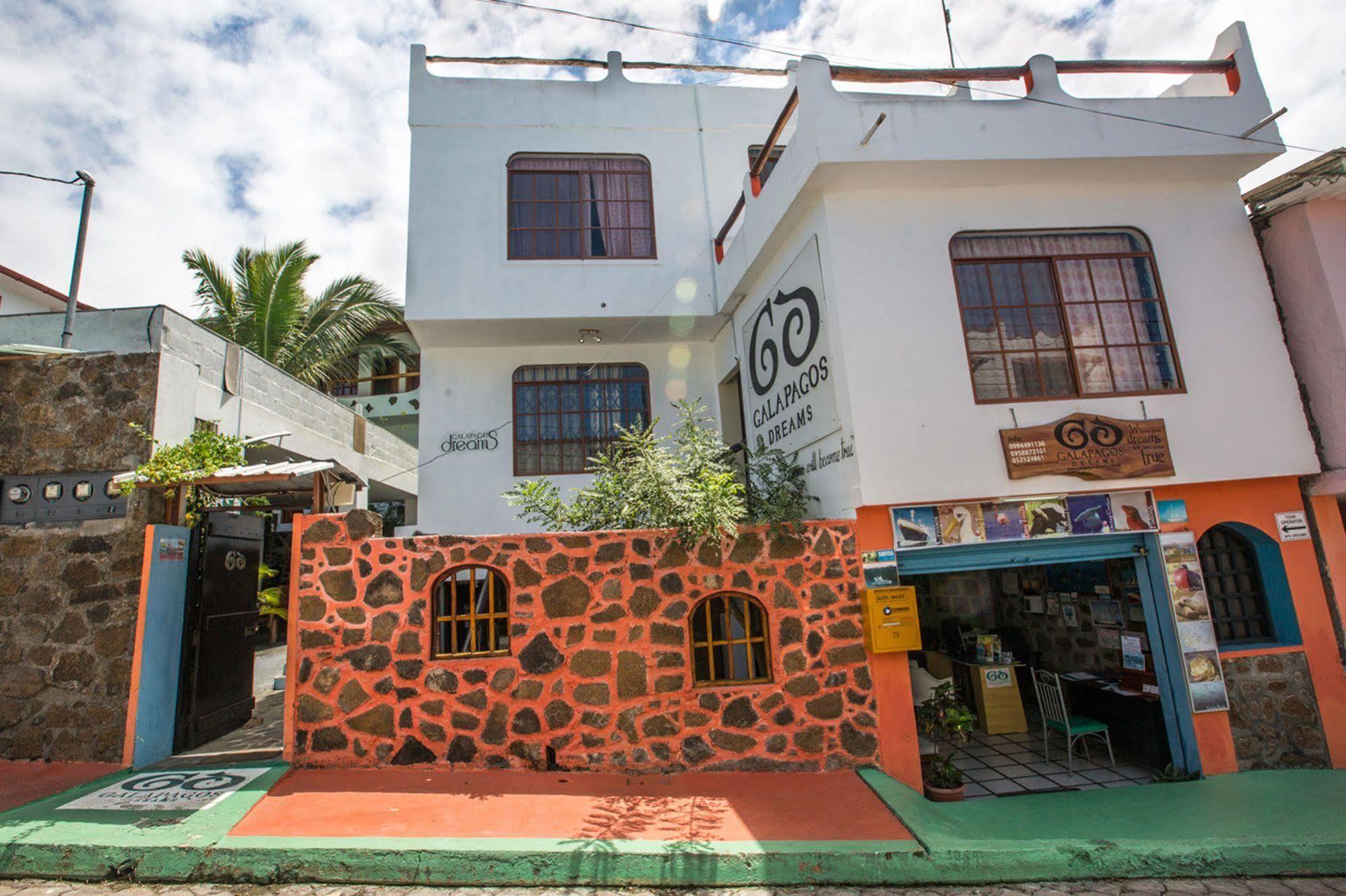 Galapagos Dreams Hotel Puerto Ayora  Exterior photo